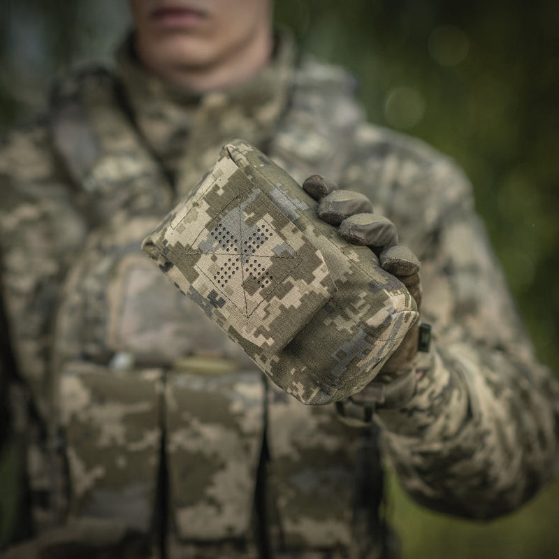 Load image into Gallery viewer, M-Tac Medical Pouch Vertical Small Elite
