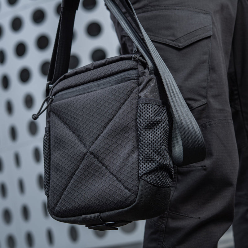 Load image into Gallery viewer, M-Tac Satellite Magnet Bag Elite Hex
