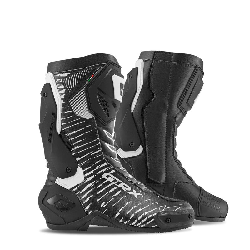 Load image into Gallery viewer, Gaerne G.RX Boot Black/White Size - 5.5
