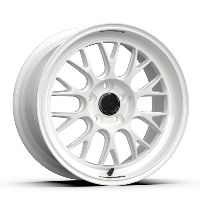 Load image into Gallery viewer, fifteen52 Holeshot RSR 18x9.5 5x114.3 38mm ET 73.1mm Center Bore Rally White
