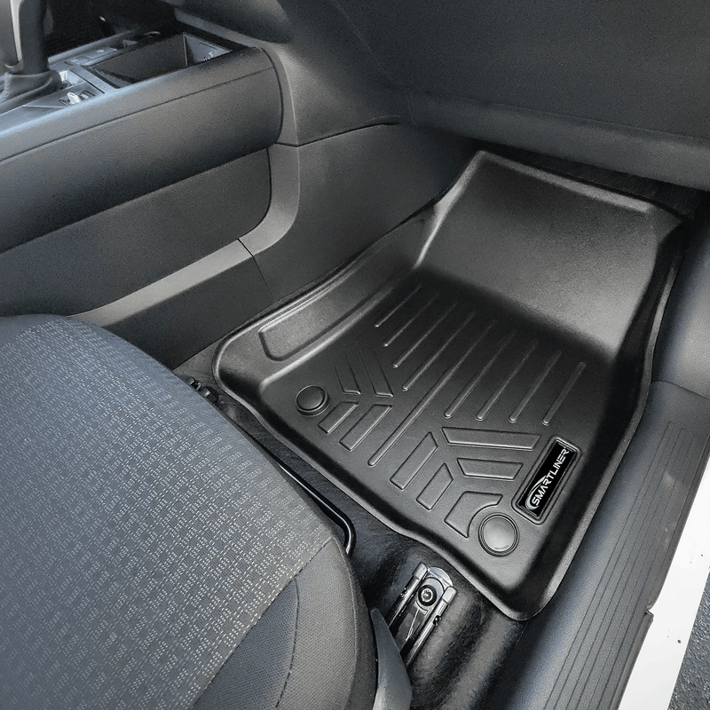 Load image into Gallery viewer, SMARTLINER Custom Fit Floor Liners For 2025 Nissan Kicks (FWD)

