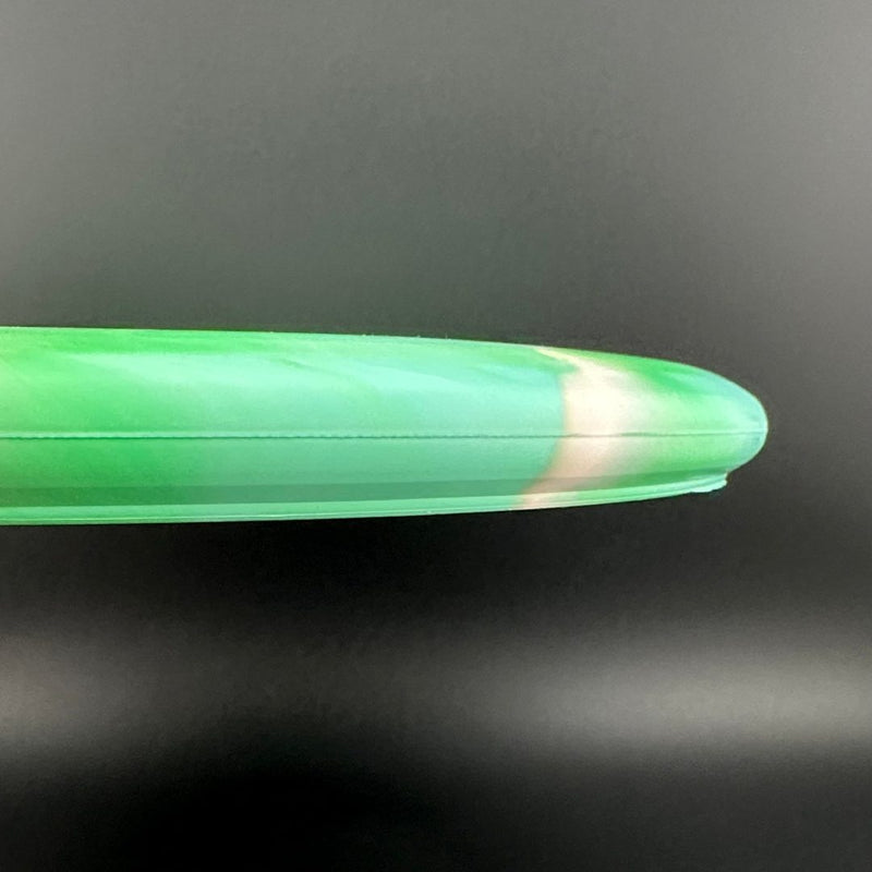 Load image into Gallery viewer, Soft Swirl Focus - DGLO

