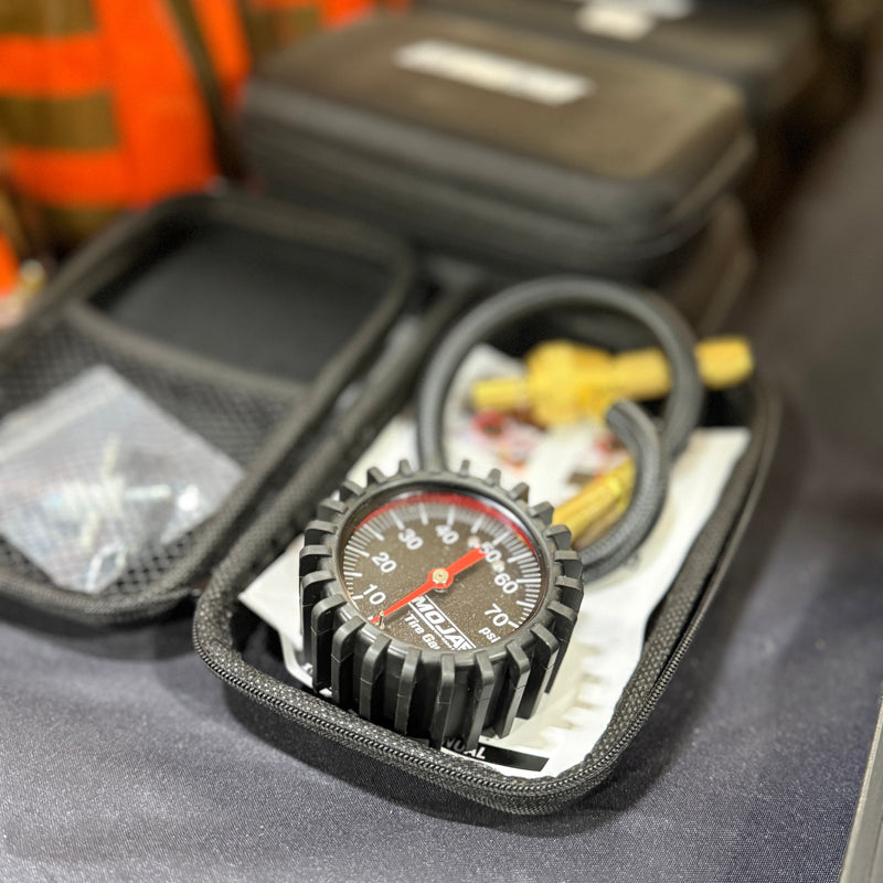Load image into Gallery viewer, Tire Deflator / Pressure Gauge
