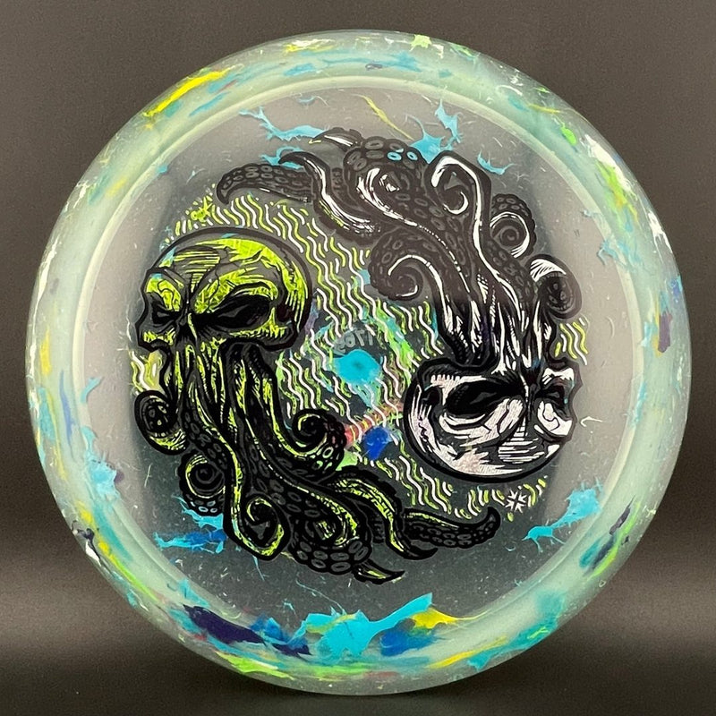 Load image into Gallery viewer, Jawbreaker Z Cigarra - "Cthuloop" by Kelly Baber
