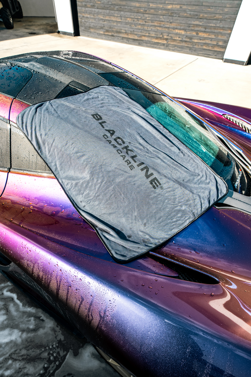 Load image into Gallery viewer, BLACKLINE® SLIM TWISTED-LOOP DRYING TOWEL
