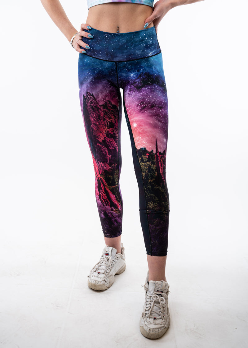 Load image into Gallery viewer, Garden of the Gods Yoga Pants

