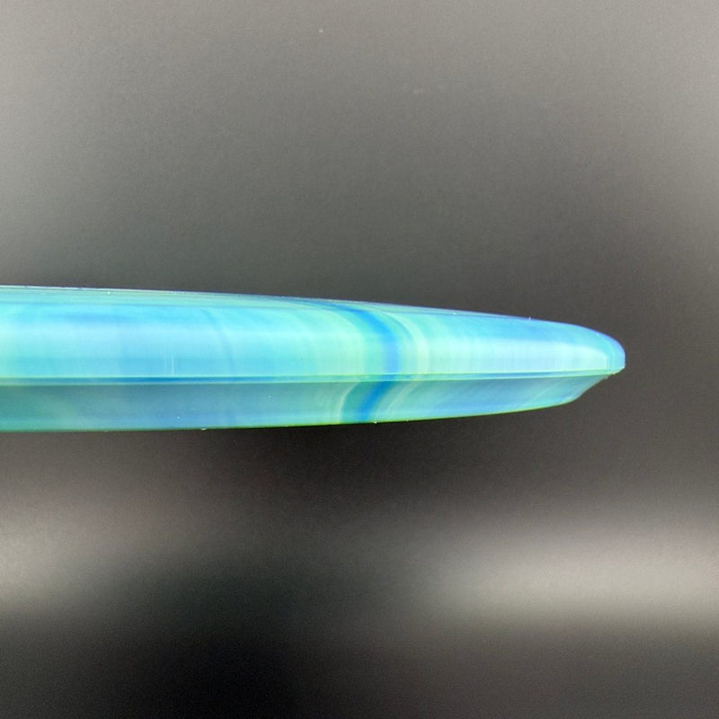 Load image into Gallery viewer, Gold-Ice Burst Claymore - Handeye "High-End"
