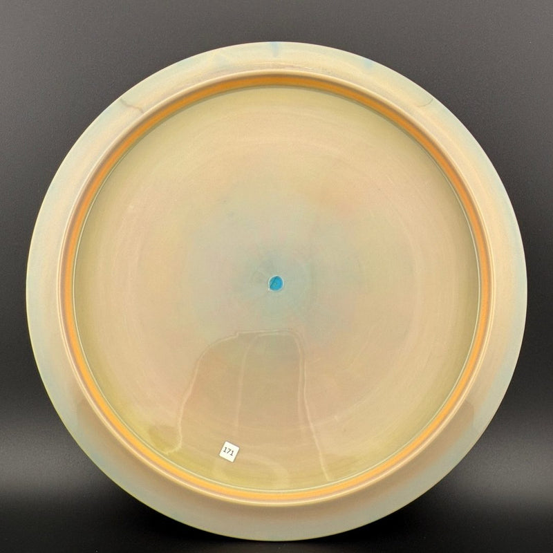 Load image into Gallery viewer, Aura Votum - Sun King Astronaut
