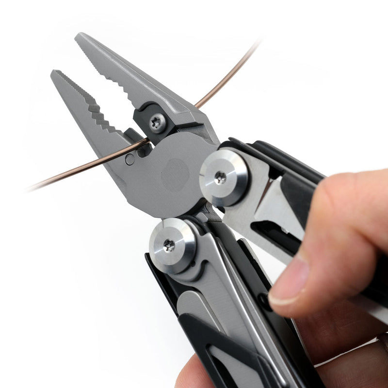 Load image into Gallery viewer, Multitool 13-in-1 Heavy Duty
