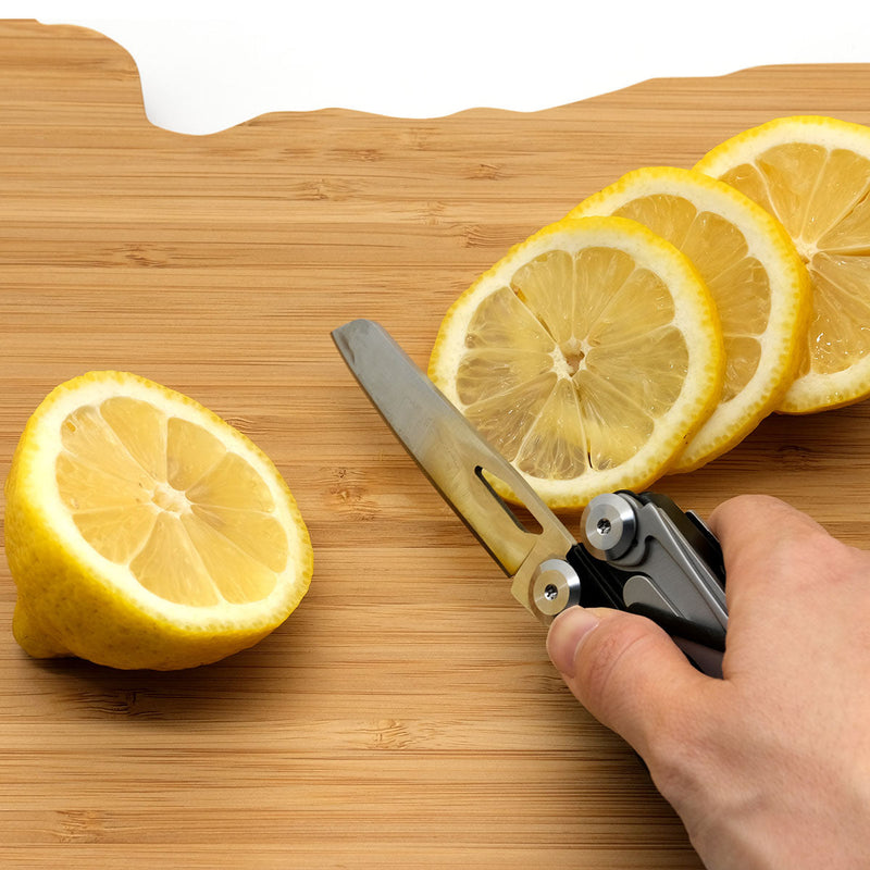 Load image into Gallery viewer, Multitool 13-in-1 Heavy Duty
