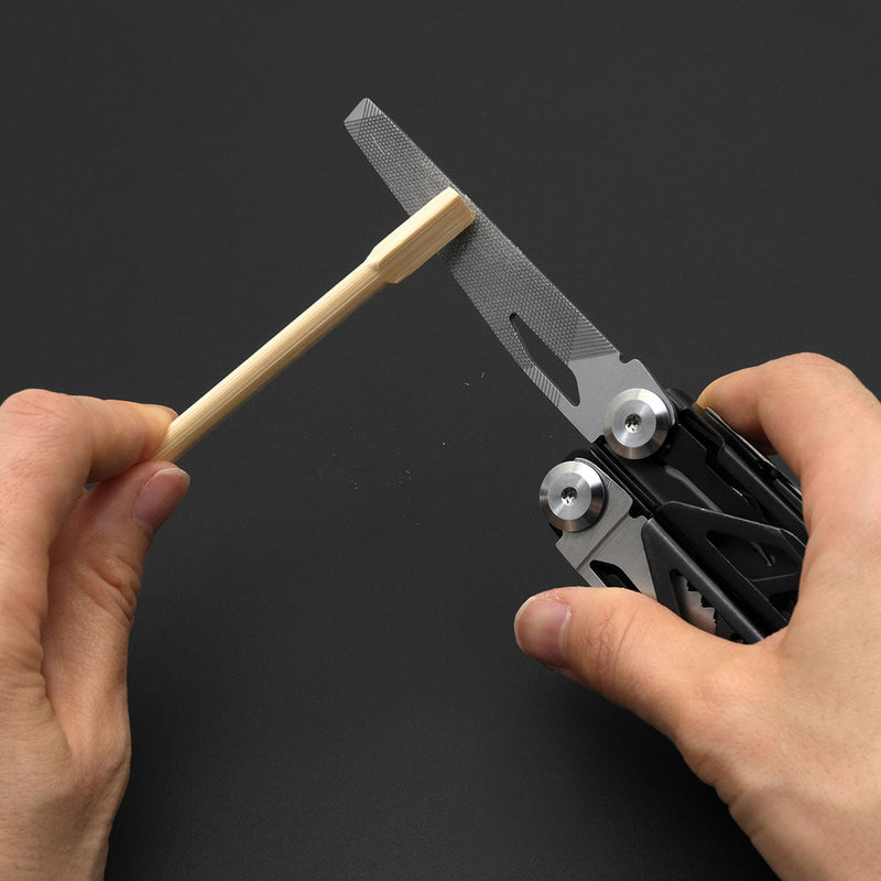 Load image into Gallery viewer, Multitool 13-in-1 Heavy Duty
