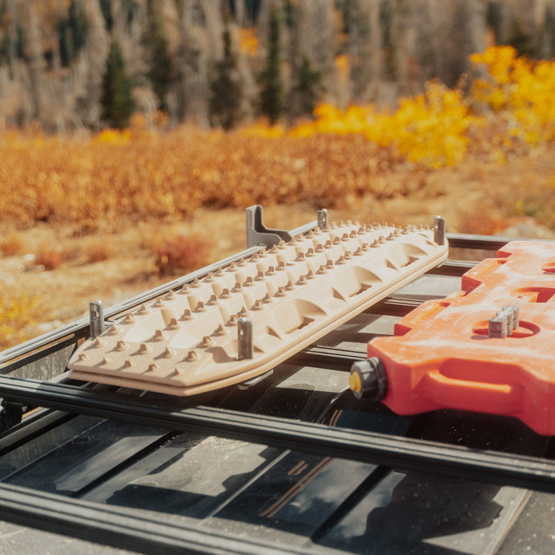 Load image into Gallery viewer, Universal Recovery Board Plate
