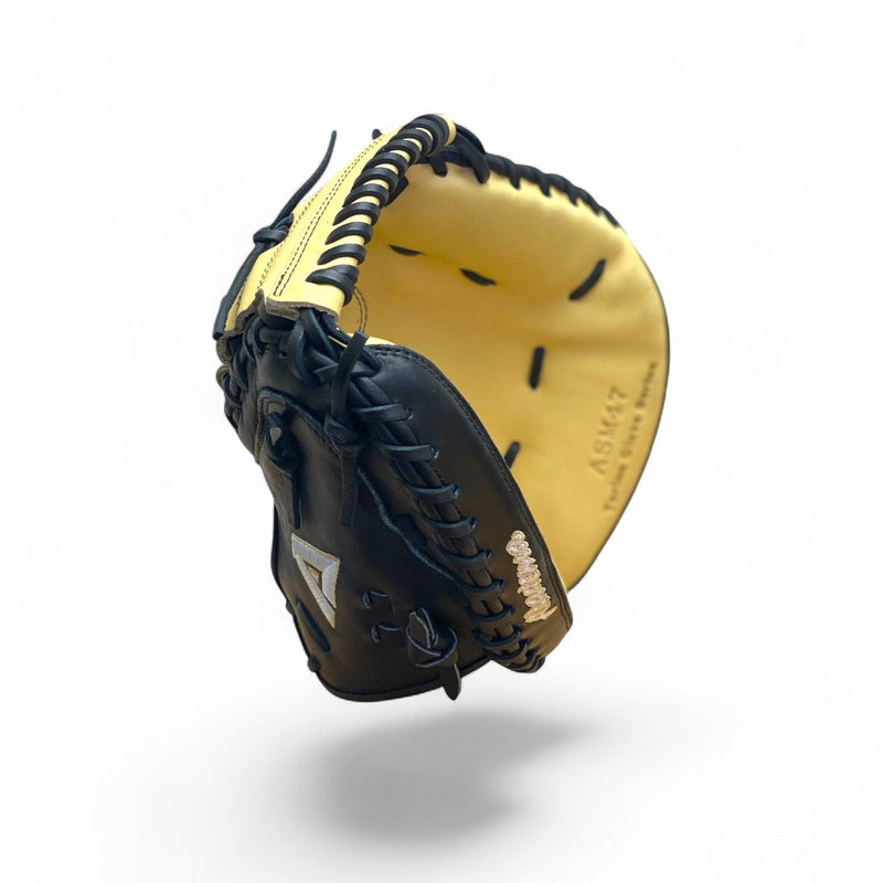 Load image into Gallery viewer, ASM 47 (33 inch circumference) Torino Catcher&#39;s Mitt
