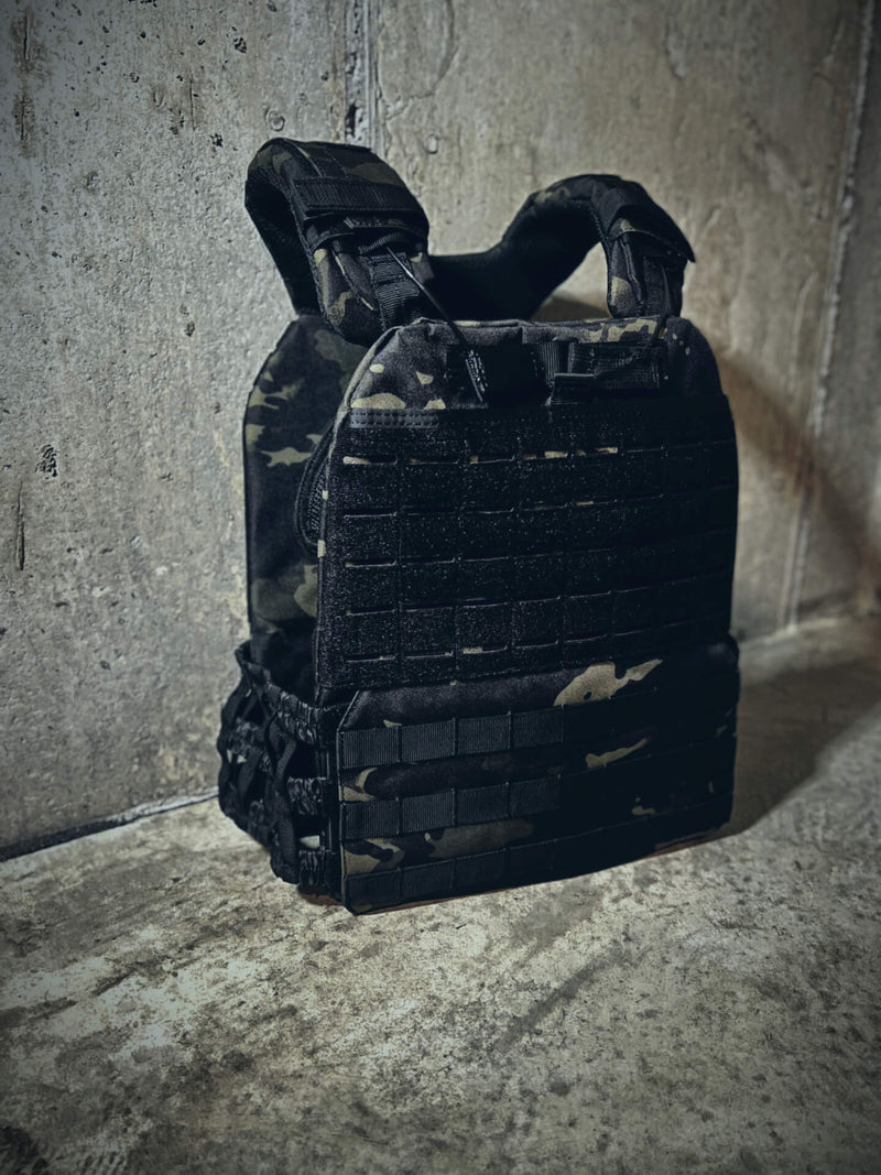 Load image into Gallery viewer, Ataclete Zero Dark Camo Weight Vest/Plate Carrier
