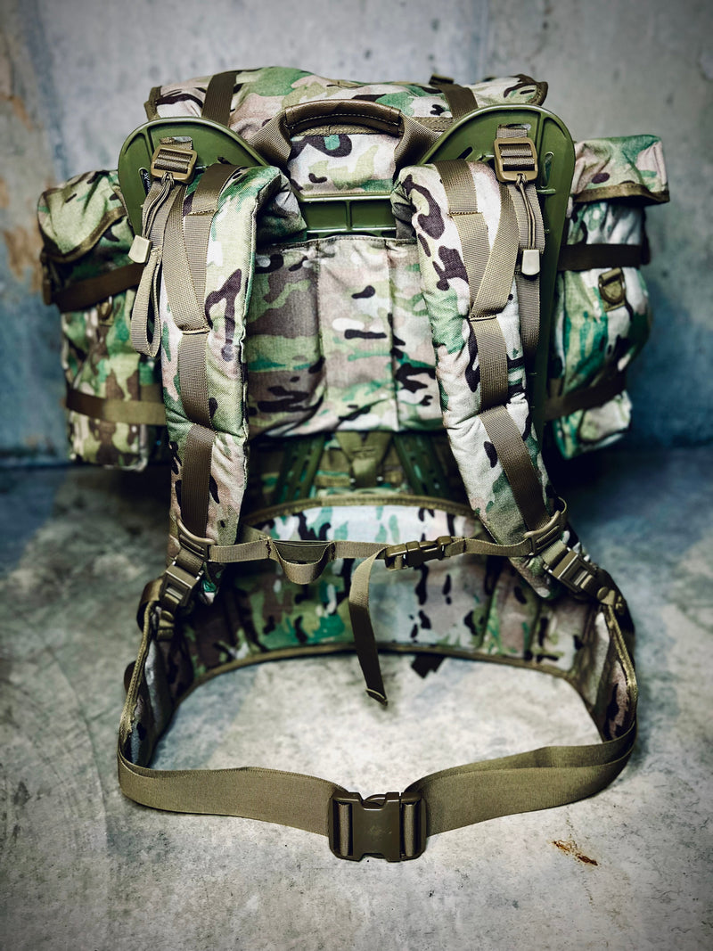 Load image into Gallery viewer, US Army MOLLE II Large Pack - Rucksack with Frame - US Made - OCP
