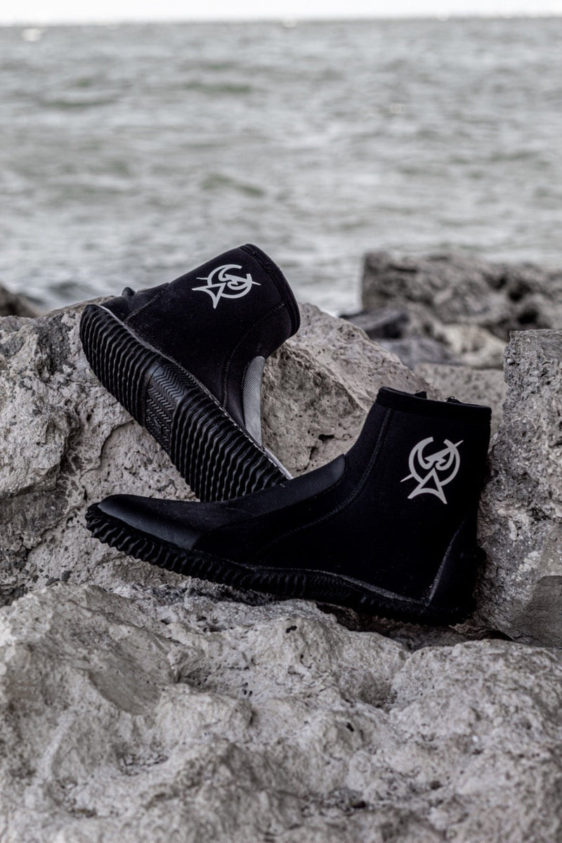 Load image into Gallery viewer, ATACLETE 3mm Neoprene Dive Boots
