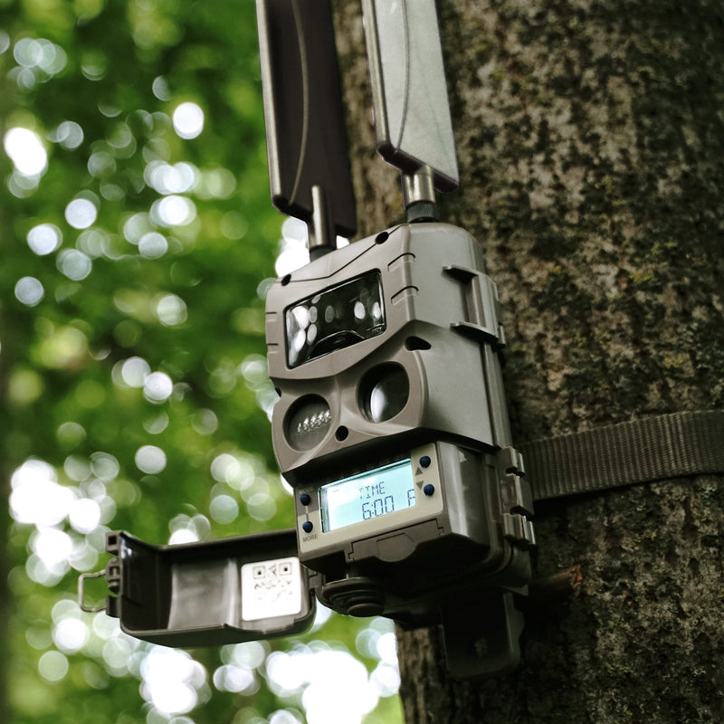 Load image into Gallery viewer, Cuddeback Tracks Camera
