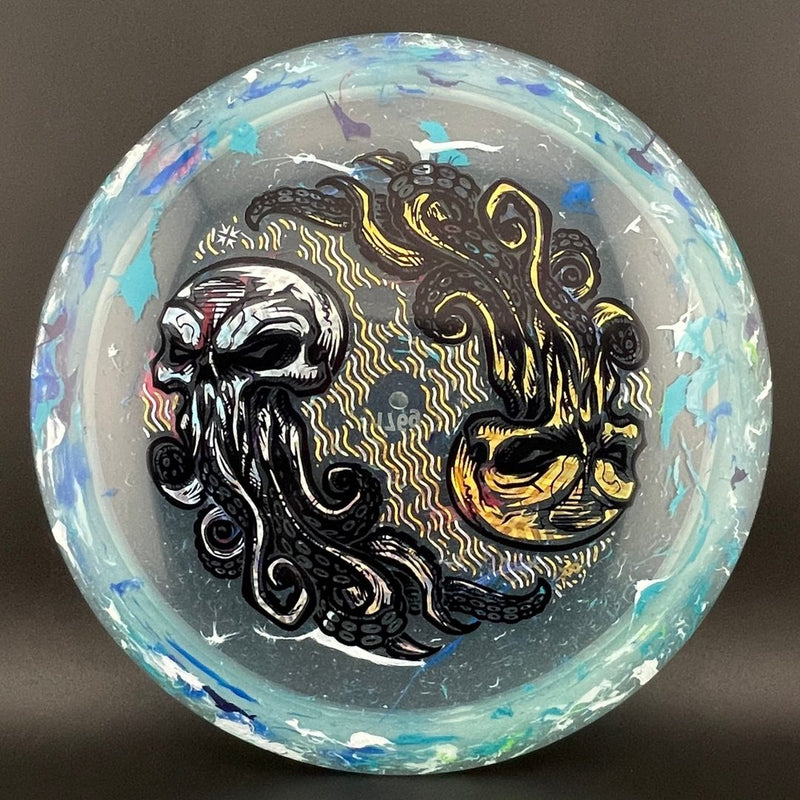 Load image into Gallery viewer, Jawbreaker Z Cigarra - "Cthuloop" by Kelly Baber
