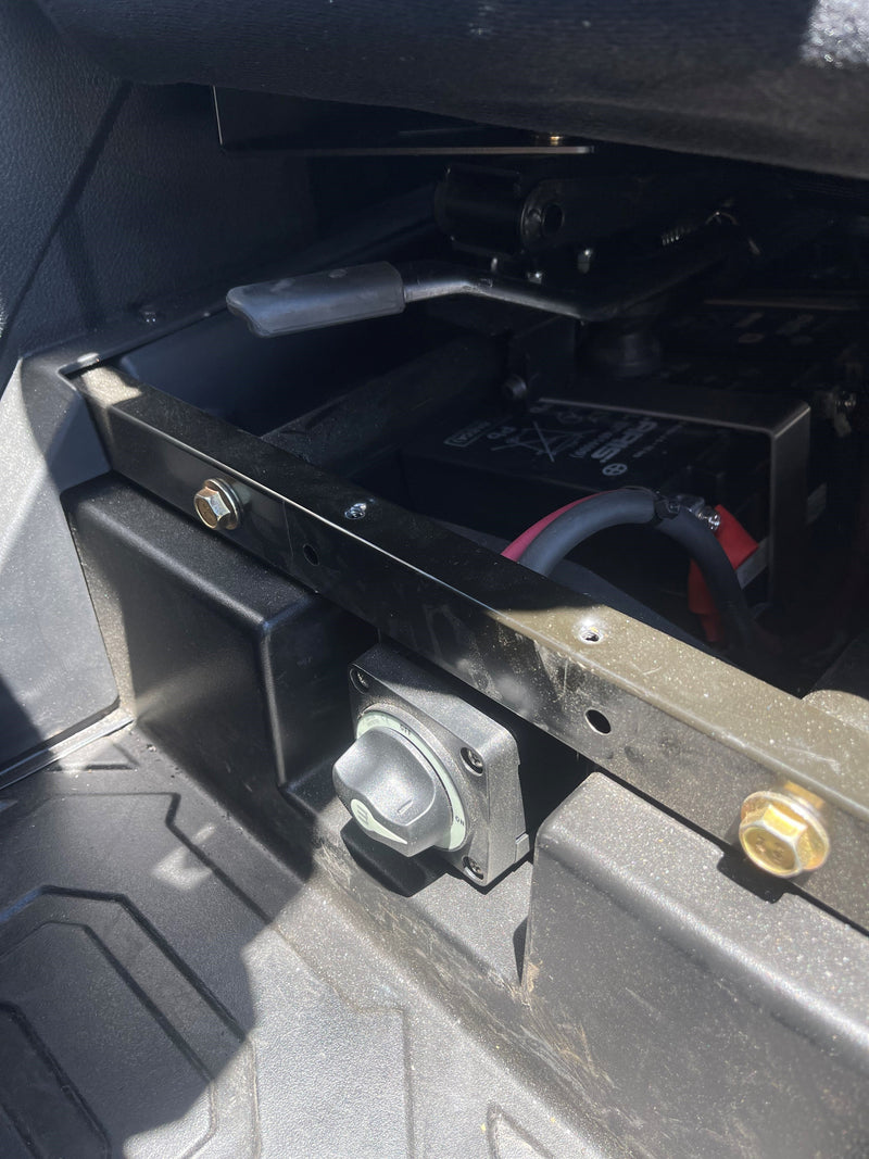 Load image into Gallery viewer, GEISER POLARIS TURBO R &amp; PRO R BATTERY SWITCH KIT
