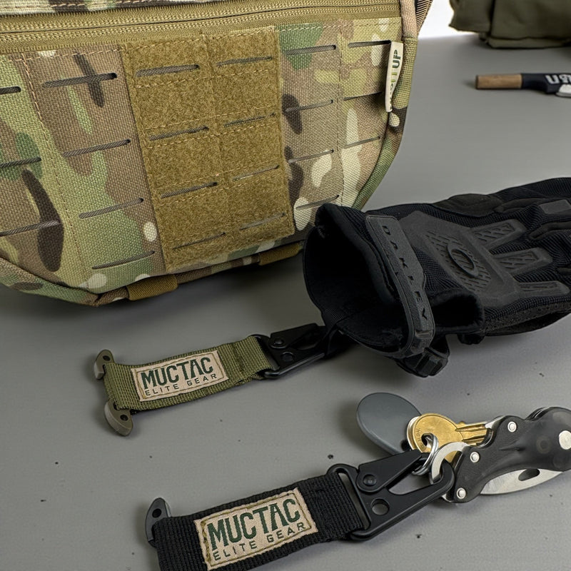 Load image into Gallery viewer, MUCITUP MUCTAC MOLLE Keychain/Glove Clip – Fits All True-Fit MOLLE Rigs &amp; Duty Belts
