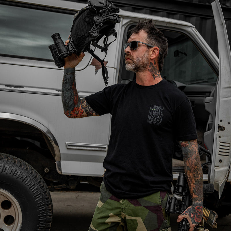 Load image into Gallery viewer, Burn The Ship Men's T-Shirt

