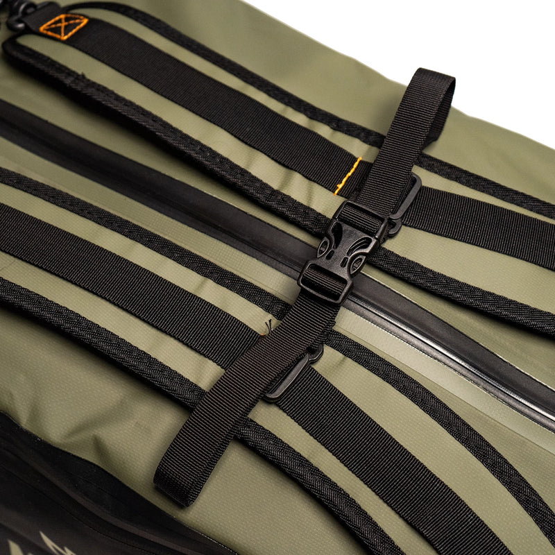Load image into Gallery viewer, MUCTAC - MUCSAC 60L/40L Waterproof Duffle Bag with Backpack Straps, Air-Tight, Heavy Duty
