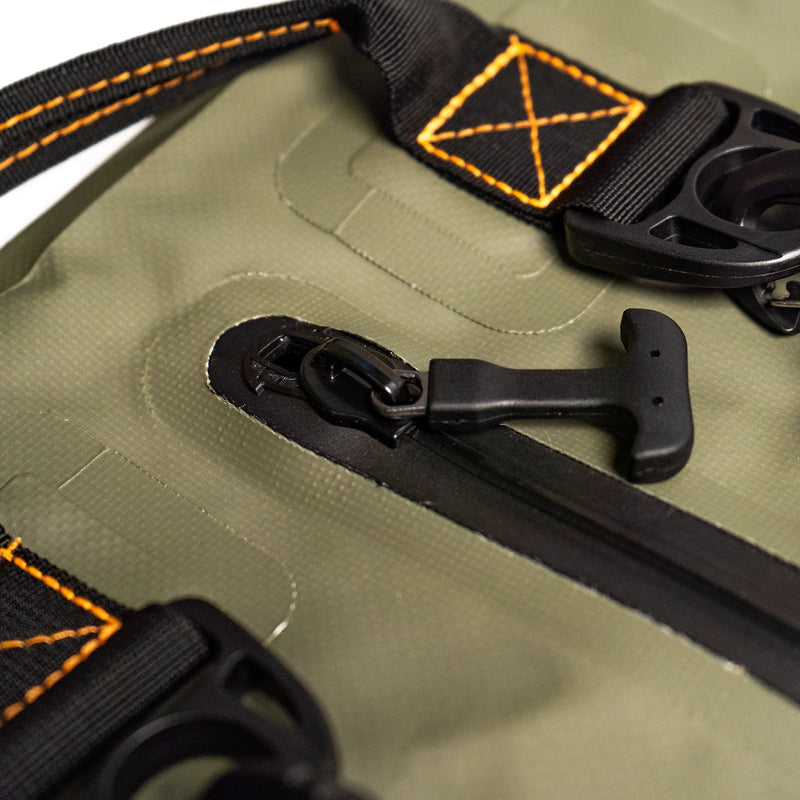 Load image into Gallery viewer, MUCTAC - MUCSAC 60L/40L Waterproof Duffle Bag with Backpack Straps, Air-Tight, Heavy Duty
