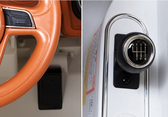 Load image into Gallery viewer, Bentley Truck Ride On Toy For Children W/Magic Cars® Wireless Parental Control
