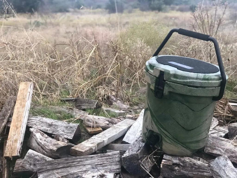 Load image into Gallery viewer, Berserker Series 5 Gal Cooler
