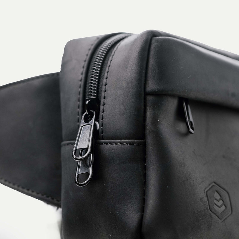 Load image into Gallery viewer, Legacy Camera Sling - 2L Leather
