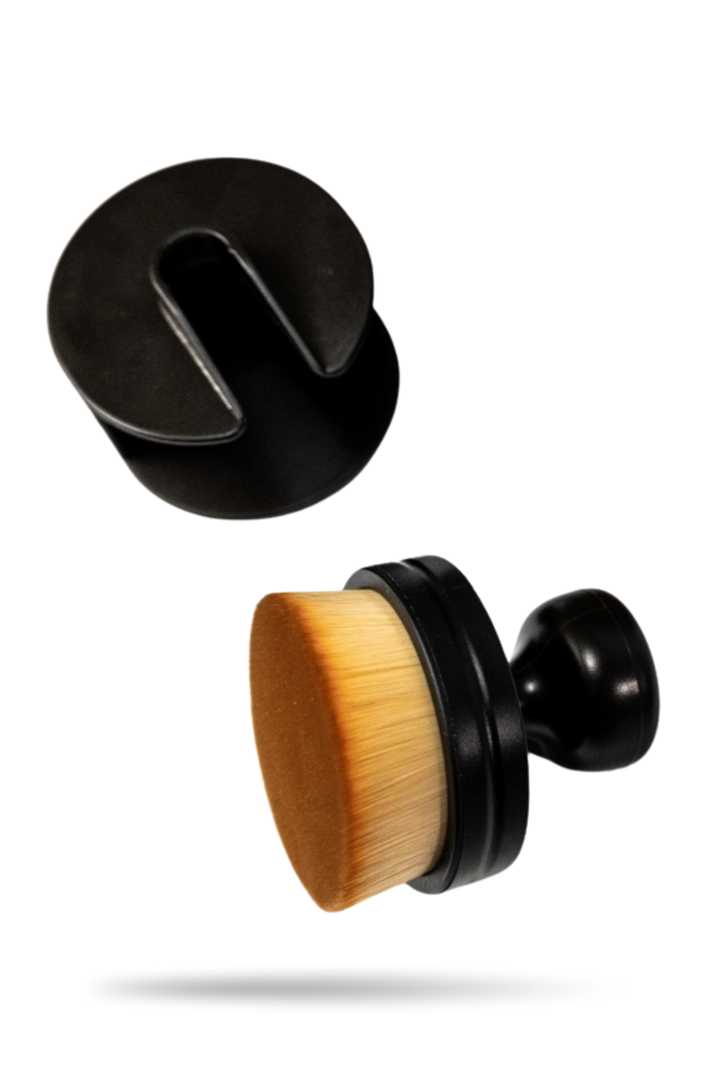 Load image into Gallery viewer, BLACKLINE® TIRE SHINE APPLICATOR BRUSH
