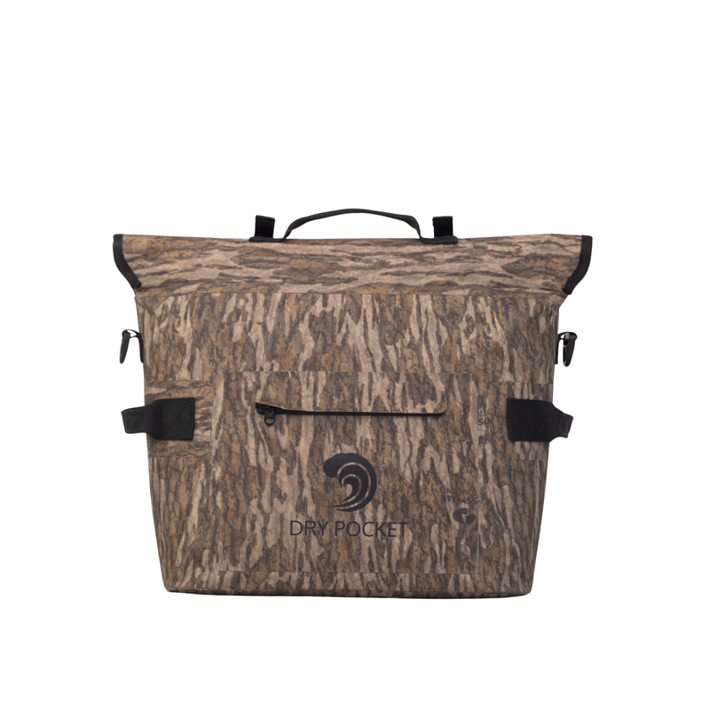 Load image into Gallery viewer, Waterproof Floating Cooler Bag - Bottomland Camo

