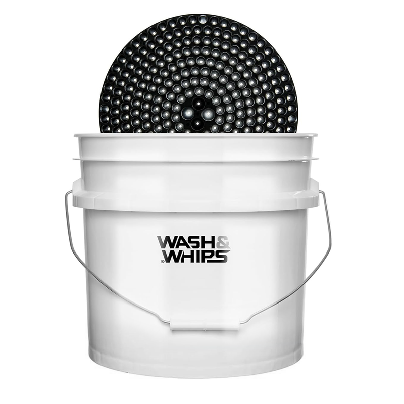 Load image into Gallery viewer, WASH&amp;WHIPS Chenille Premium Scratch-Free Microfiber Lint-Free Blue Wash Mitt 8&quot; x 10&quot;in &amp; Black Pitstop Particle Interceptor
