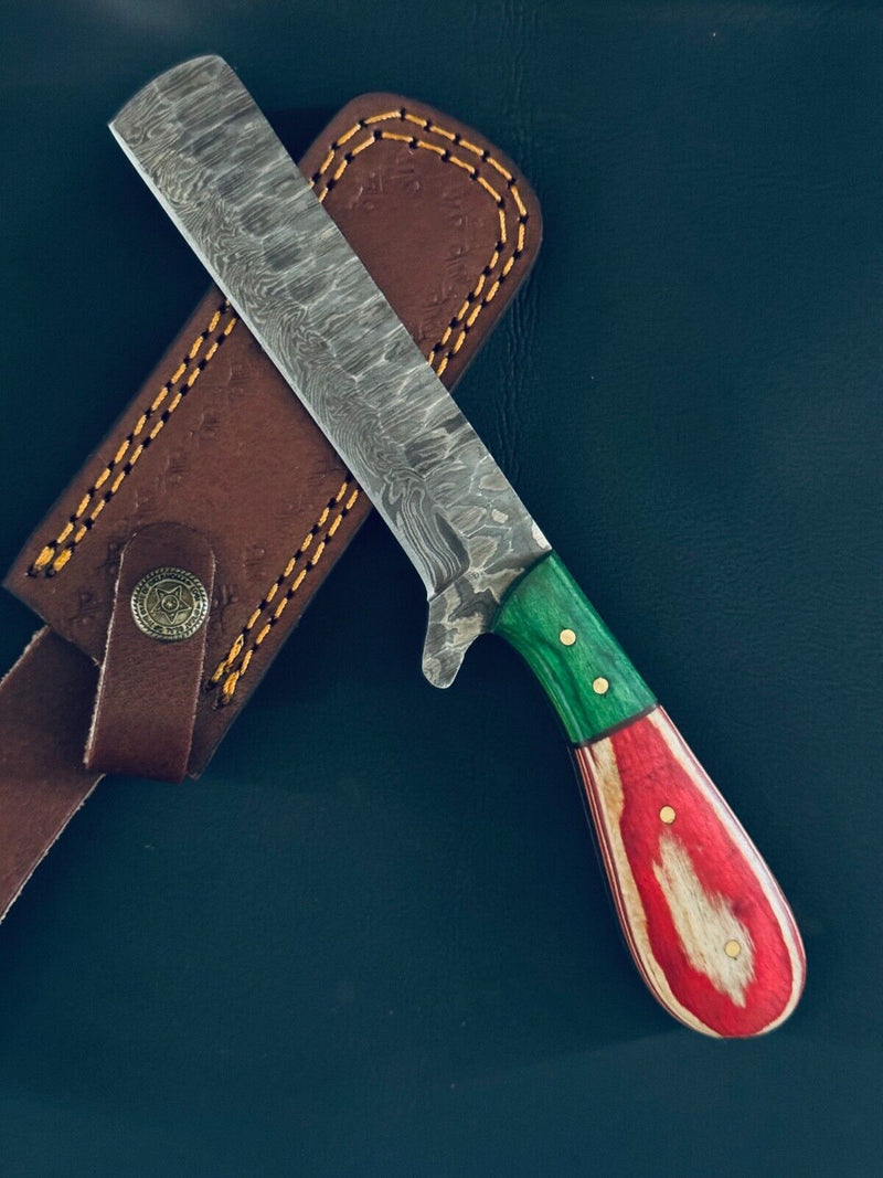 Load image into Gallery viewer, Bull Cutter Handmade Damascus Steel Knife with Pakkawood Handle
