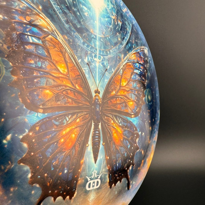 Load image into Gallery viewer, Gold Sapphire - DyeMax - "All Knowing Butterfly"
