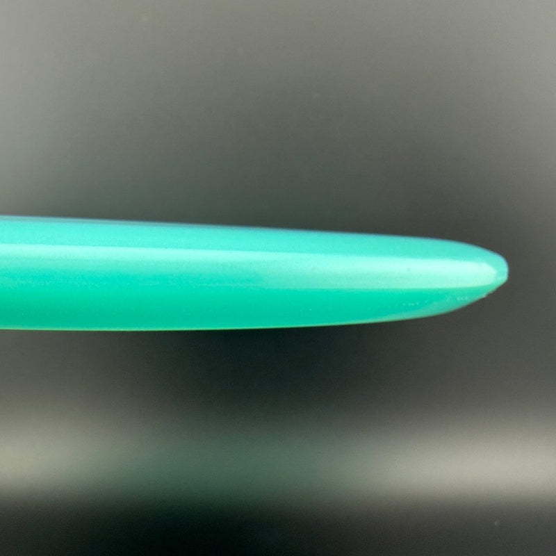 Load image into Gallery viewer, Classic Glow Champion Mako3 - F2
