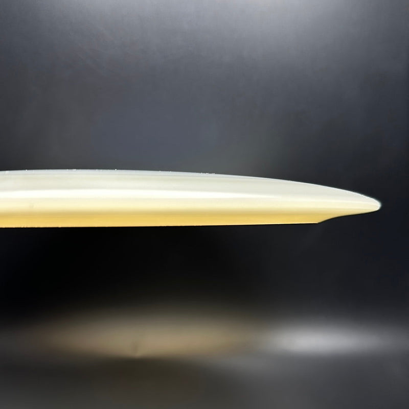 Load image into Gallery viewer, K1 Glow Guld - First Run
