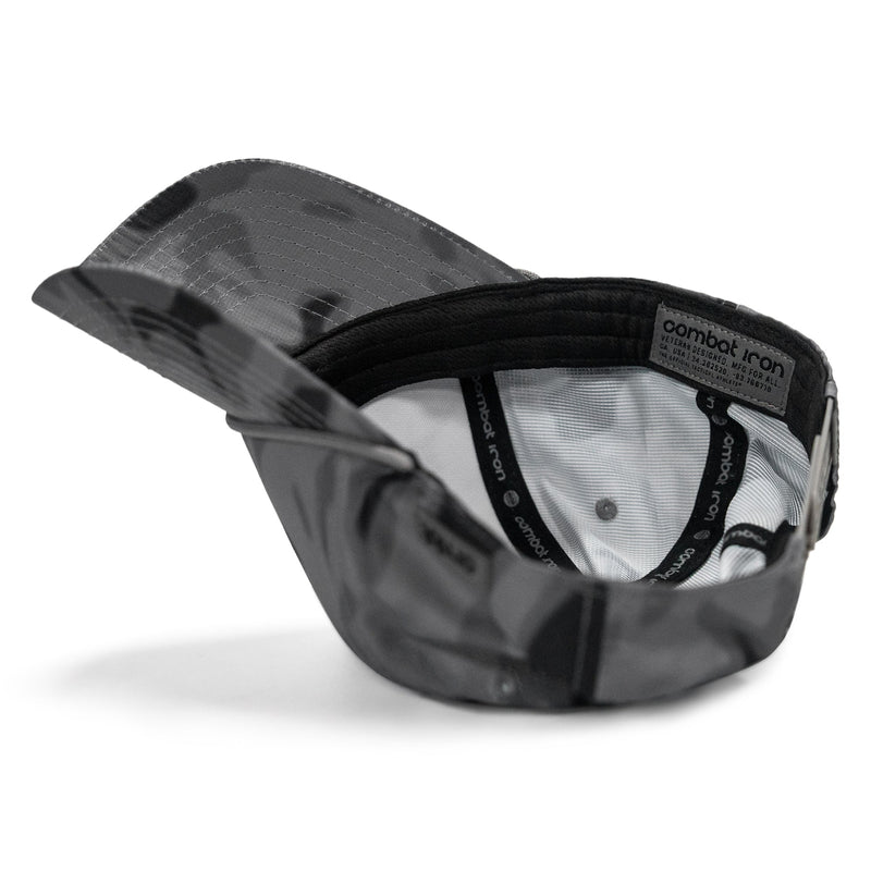 Load image into Gallery viewer, Weekender 5 Panel Snapback Hat
