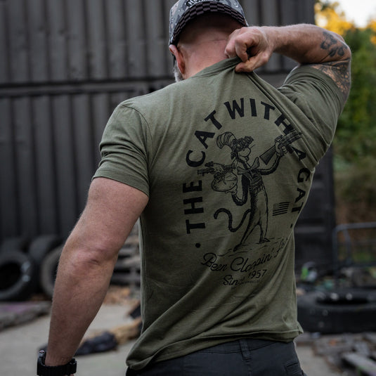 The Cat With A Gat Remix Men's T-Shirt