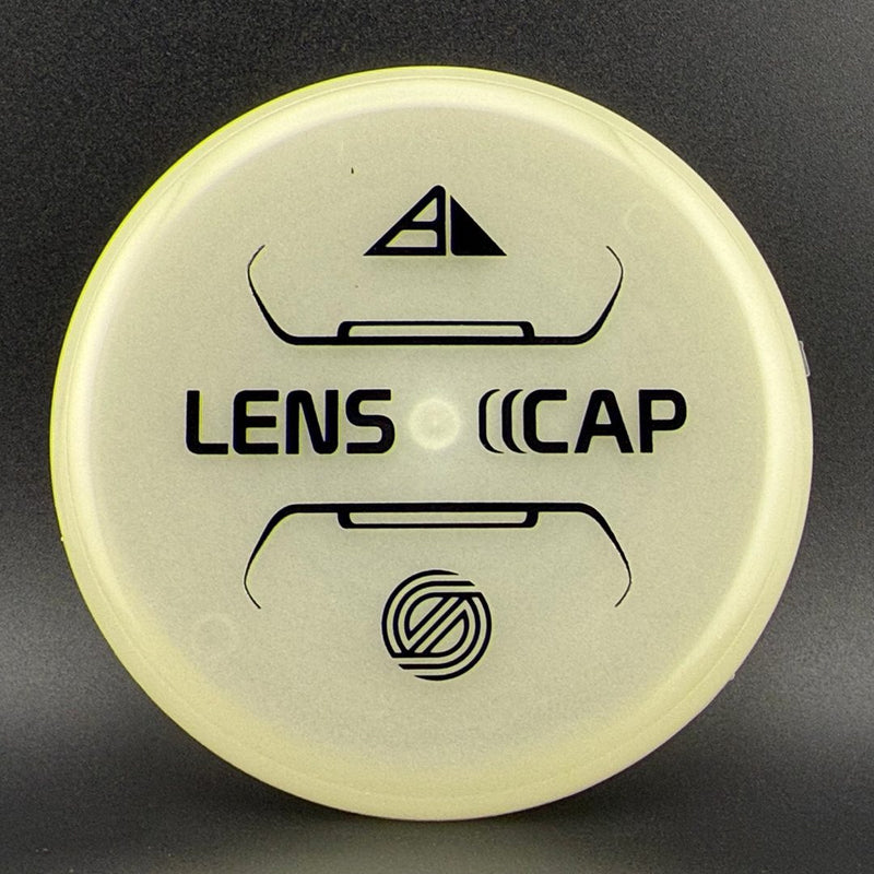 Load image into Gallery viewer, Total Eclipse Lens Cap (Mini Disc) - Simon Line
