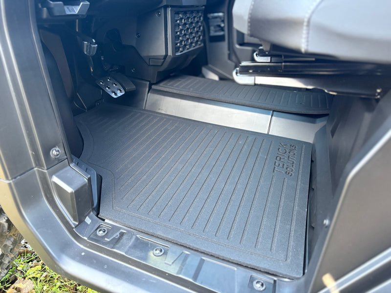 Load image into Gallery viewer, Can-Am Defender *New HD11* Rubber Floor Mats
