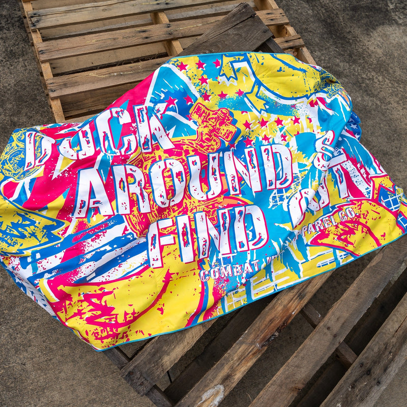 Load image into Gallery viewer, Microfiber Fast Drying Fullsize Towel
