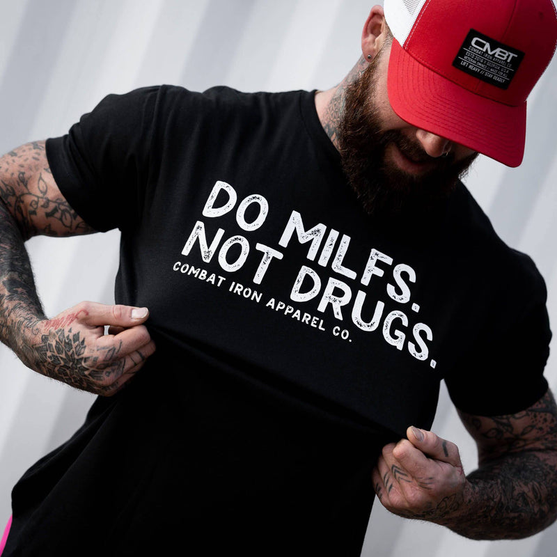 Load image into Gallery viewer, Do Milfs. Not Drugs. Men&#39;s T-Shirt
