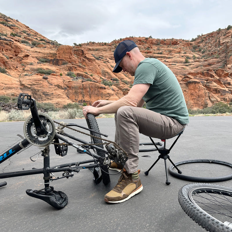 Load image into Gallery viewer, Compass 360° UC Swivel Stool - Ultra Compact
