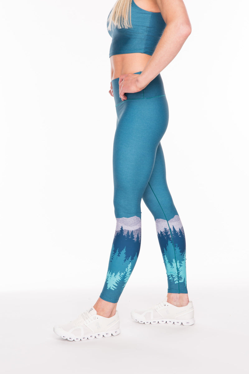 Load image into Gallery viewer, Turkish Summit Yoga Pants
