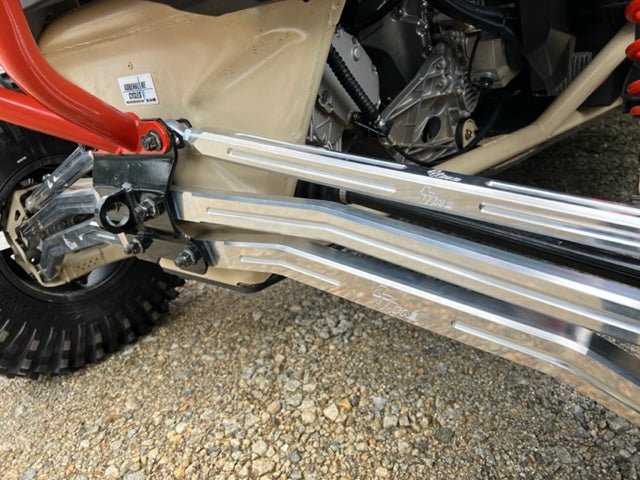 Load image into Gallery viewer, L&amp;W Fab Adjustable Radius Rods for 17+ Can-Am Maverick X3 72"
