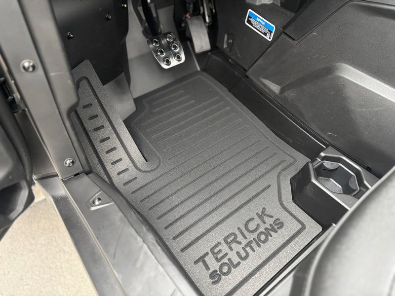 Load image into Gallery viewer, Can-Am Commander / Maverick Gen 2 Rubber Floor Mats
