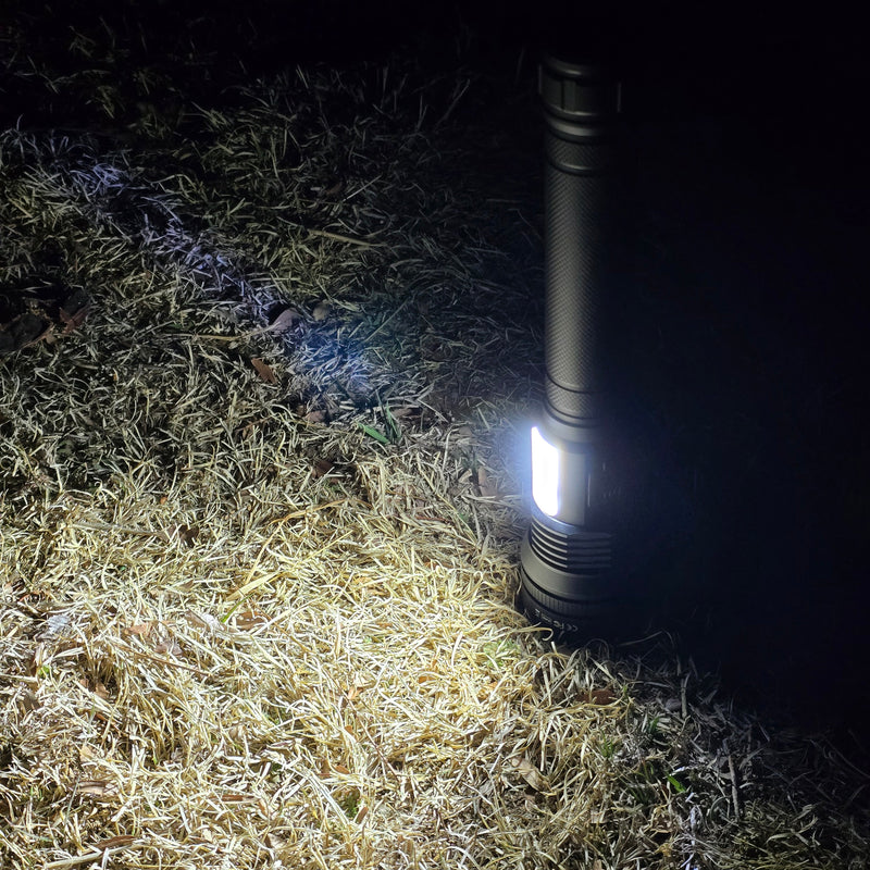 Load image into Gallery viewer, Muctac CHARGE Flashlight, 5000+ LMS, Zoomable, LED, USB, IP65, Aluminum Alloy
