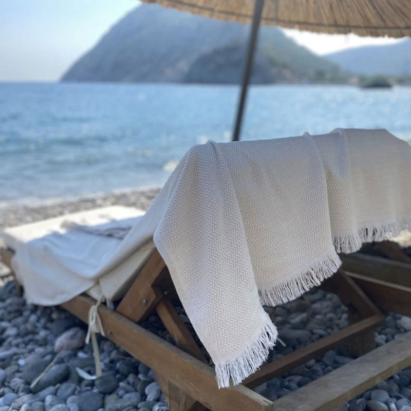 Load image into Gallery viewer, Cloud - Bamboo &amp; Cotton Turkish Beach Towel

