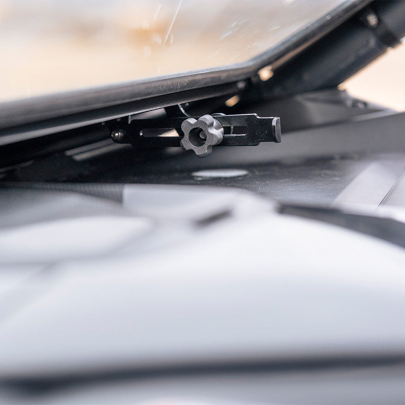 Load image into Gallery viewer, Can-Am Maverick R Front Windshield
